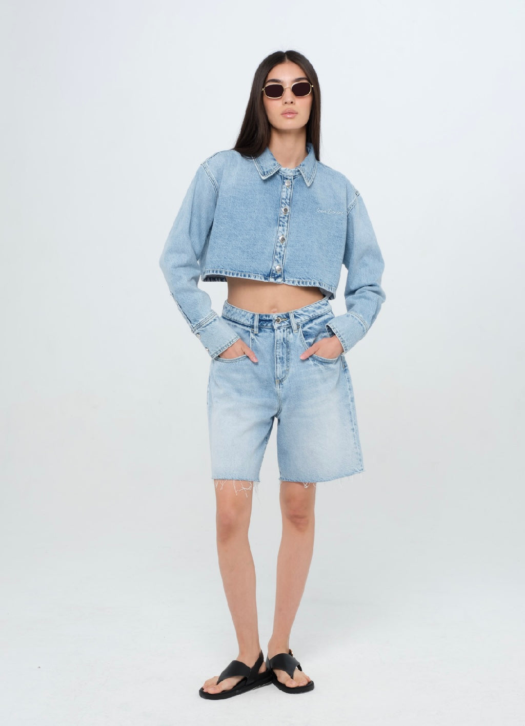 LEA SHORT