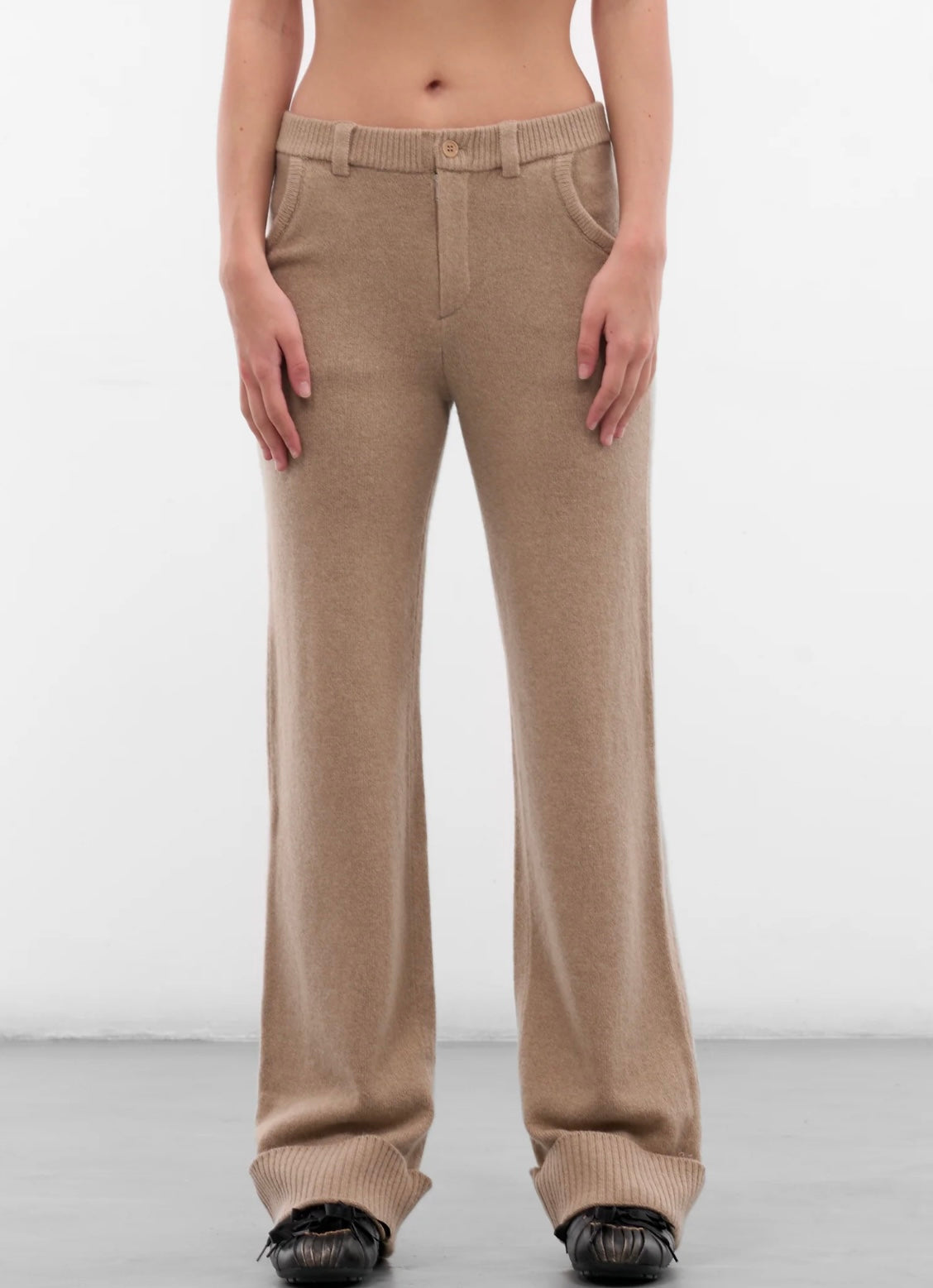 BEIGE AMAR LAMBSWOOL KNIT TROUSERS
