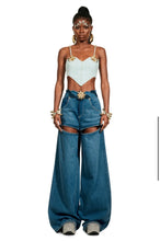 Load image into Gallery viewer, Wide Leg Slit Jean
